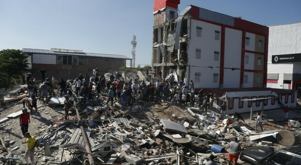  Terremoto 7.4, la testimonianza dell'italiano Francesco Lucarelli in Colombia: «La gente ha paura» 