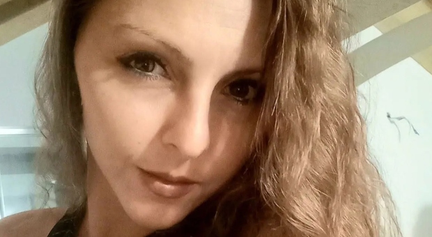 Incidente frontale tra auto e moto, Sara Roba muore a 31 anni: era un maresciallo dell'esercito