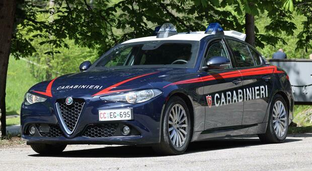 Marito e moglie trovati morti in casa nel Vicentino: mistero a Fara Vicentino