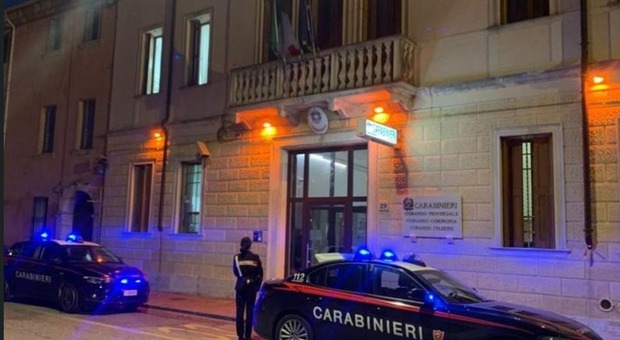  Si finge agente dell'Antimafia e sottrae a una donna risparmi per 10mila euro 