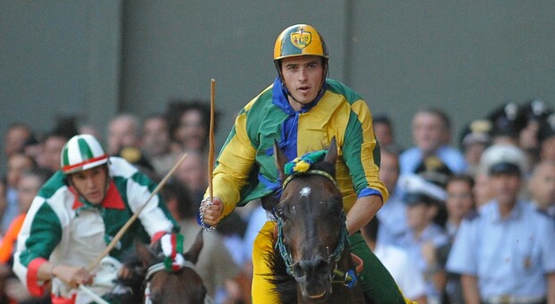 Palio di Siena, il 16 agosto la grande sfida dell'Assunta: orario e dove vederla in chiaro (gratis)