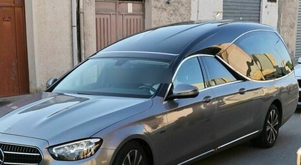  Boscoreale, i funerali di Franchino Pesacane in forma privata per «esigenze di sicurezza pubblica» 