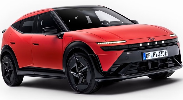 https://statics.cedscdn.it/photos/MED/2026/08/17/9711486_17183235_hyundai_ioniq3_ext1_content_banner_desktop.jpg