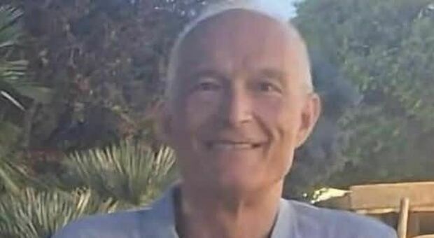  Morto in mare a Gaeta, l?ultimo saluto al cardiologo e medico militare Domenico Molinaro 