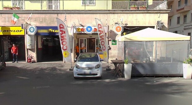 https://statics.cedscdn.it/photos/MED/2026/08/18/9712887_18115635_rapina_conad_roma_via_delle_province.jpg