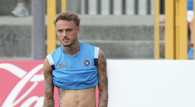  Calciomercato Napoli, Lucca e Lang i due nodi: operazioni in attacco bloccate 