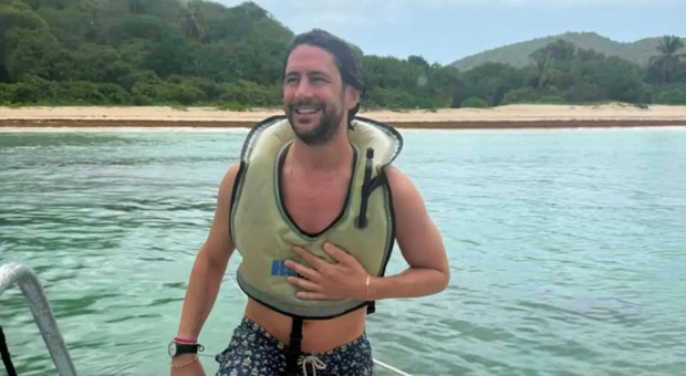 Massimiliano Gatti, italiano morto durante la vacanza in Messico cadendo dalle scale: aveva 38 anni. La madre: &laquo;La mia vita finisce qui&raquo;