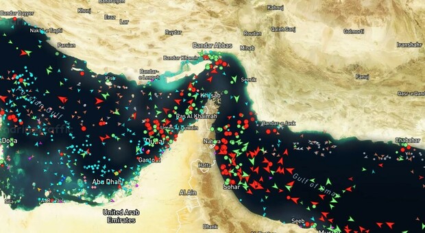 https://statics.cedscdn.it/photos/MED/2026/08/20/9716939_21084335_hormuz.jpg