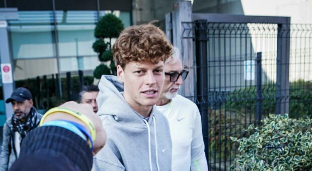 Jannik Sinner estende il riposo per l'infortunio fino al 6 settembre