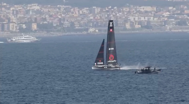  Coppa America, Alinghi nel golfo: cominciano gli allenamenti 