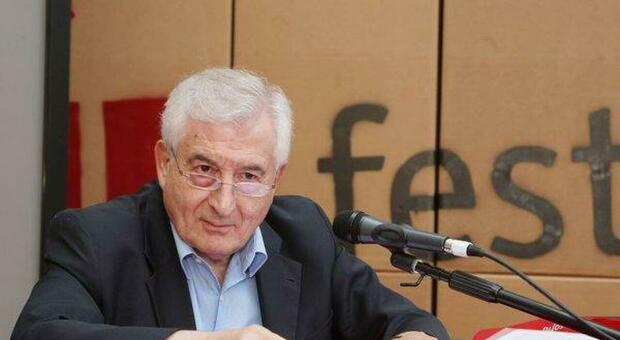  Napoli, addio al filosofo Vincenzo Vitiello: studiò il senso della vita 