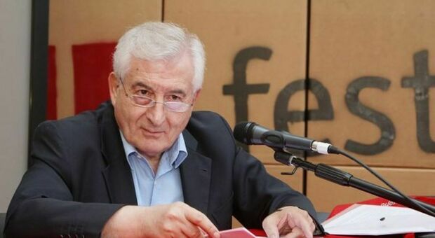 Cacciari ricorda Vitiello: «Con il concetto di topologia ha fatto incontrare Platone con Kant, Hegel con Aristotele» 