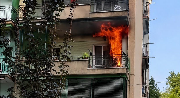  Choc a Gragnano, donna trovata morta accanto ad una bombola di gas: corpo semi-carbonizzato 