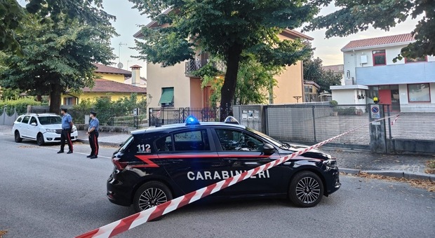 https://statics.cedscdn.it/photos/MED/2026/08/29/9732255_29202012_9732214_29200238_donna_uccisa_marito_coltellate_casa_san_giovanni_al_natisone.jpg