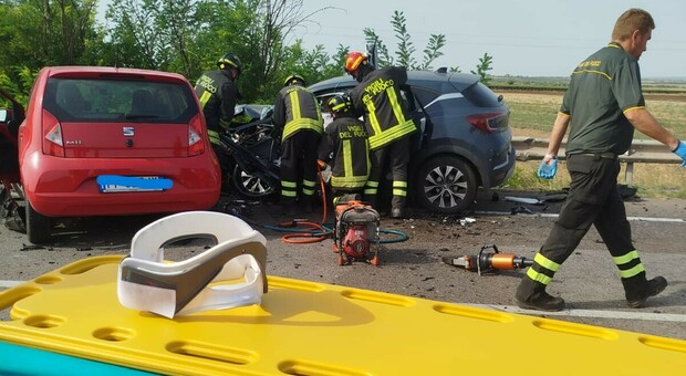 Incidente stradale sulla statale 100, due feriti