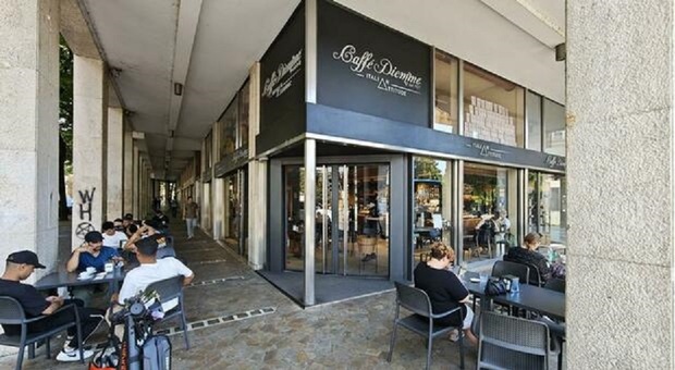 https://statics.cedscdn.it/photos/MED/2026/08/31/9734880_31092158_caffe_treviso.jpg