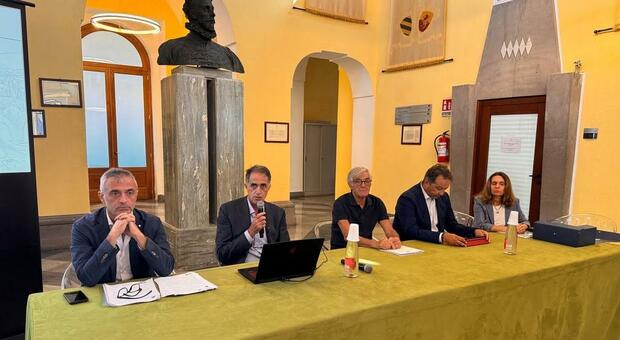  La svolta di Sorrento: «Più spiagge libere». I grandi hotel frenano 