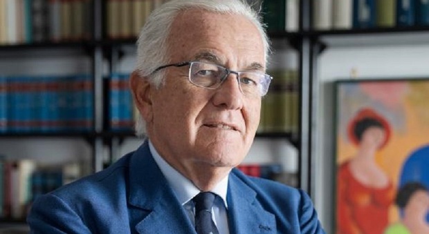  Spiagge a Posillipo, intervista Enrico Soprano: «Il mare libero è legittimo ma le regole si rispettano» 
