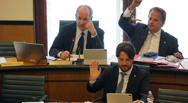 Fine vita, in Veneto &egrave; legge: prima volta per una Regione di centrodestra. Ma Fratelli d'Italia e Vannacci votano contro