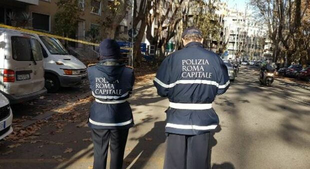 https://statics.cedscdn.it/photos/MED/2026/09/04/9742943_04065603_vigili.jpg