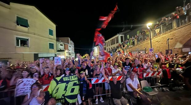 Semaforo verde: torna Tavullia in Moto, sul palco i campioni della VR46 Academy.