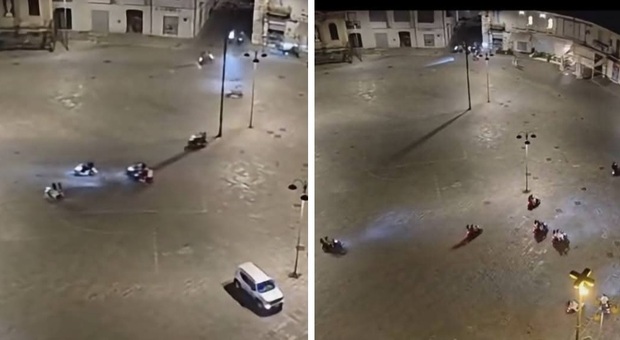  Piazza Mercato, Ia notte è in mano alle baby gang: il video dei residenti 