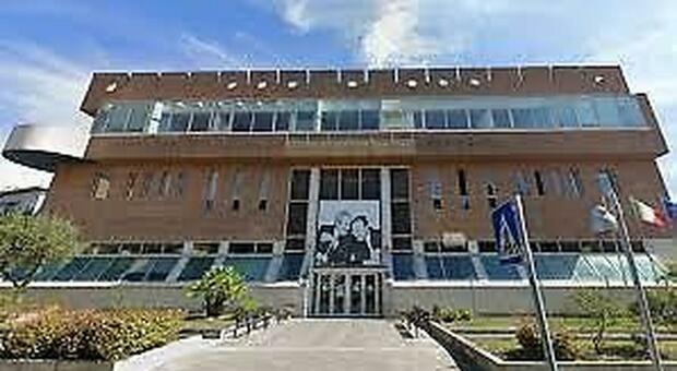 Il Tribunale di Pesaro dove ieri si è svolta l’udienza di convalida Il Tribunale di Pesaro dove ieri si è svolta l’udienza di convalida