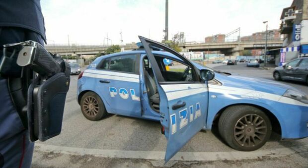  Napoli, notte di sangue a Scampia, ragazzino ferito con un colpo di pistola: «Non so perché l'abbia fatto» 