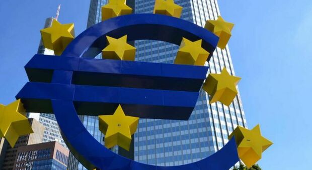  Tassi Bce al 2,50%: l'aumento incide su mercati e stime di crescita, l'inflazione resta alta 