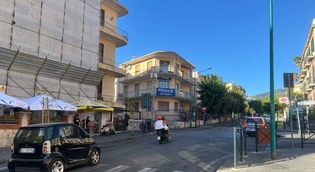  Movida con rissa e spari a Torre del Greco: giovane passante colpito da un proiettile 