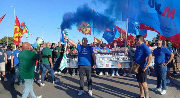 La protesta in corso a Taranto da stamattina