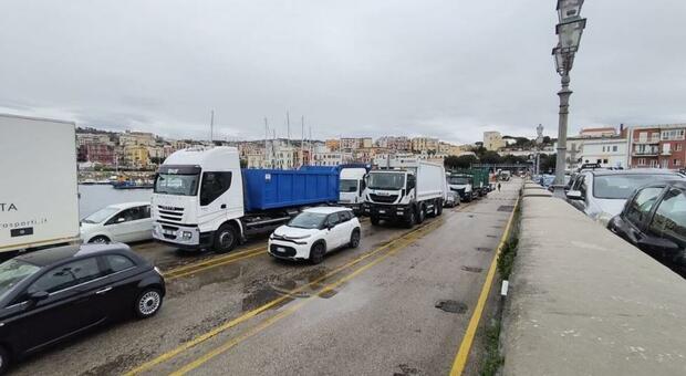  Mezzi pesanti a Pozzuoli, una ?bretella? per il porto: «L?apertura il 7 ottobre» 