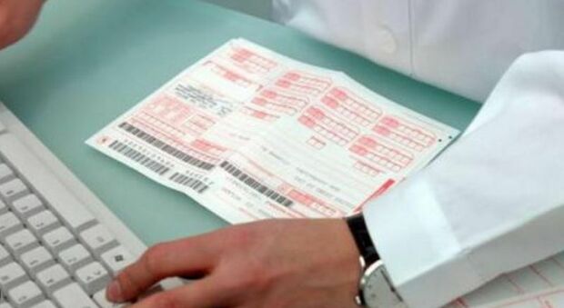 Ticket sanitari, nuovi prezzi per visite ed esami: quali si pagheranno di pi&ugrave; e cosa resta invariato