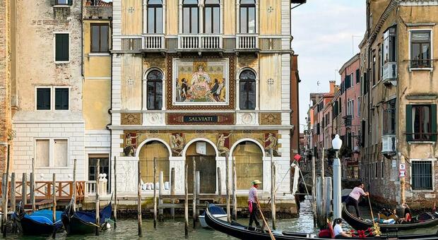 ​Palazzo Salviati, appartamento in vendita. Cinque milioni di euro per 115 metri quadrati, in pratica 43.500 euro al metro quadro