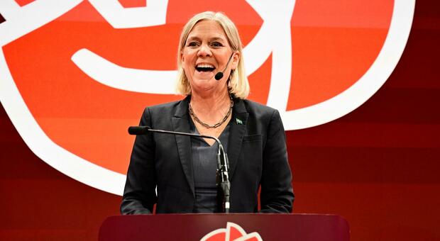 Elezioni in Svezia, il centrosinistra vince di misura: si dimette il premier conservatore Kristersson