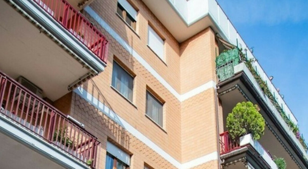 Bambino di due anni cade dal balcone di casa nel Veronese: intubato e ricoverato in codice rosso, &egrave; gravissimo