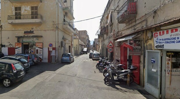  Torre del Greco, donna picchiata davanti alla bambina dall'ex fidanzato 