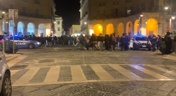 Movida, stretta controlli e pi&ugrave; militari in strada a Caserta: &laquo;Presto le telecamere&raquo;