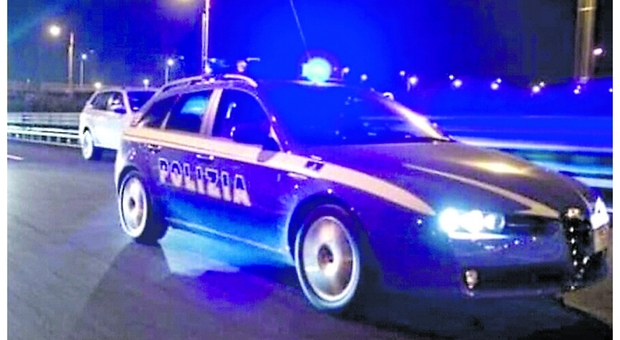 Terrore in un B&B, entra una banda armata: clienti rapinati