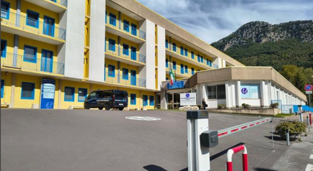  Pronto soccorso a Solofra, l?appello alle fasce tricolori: «Basta contrapposizioni» 