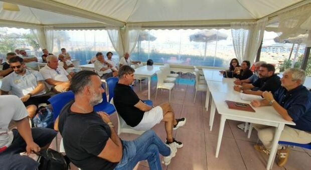 Aste per le spiagge, a San Benedetto passa la linea della prudenza. Itb all&rsquo;attacco: &laquo;I sindaci ci tutelino&raquo;
