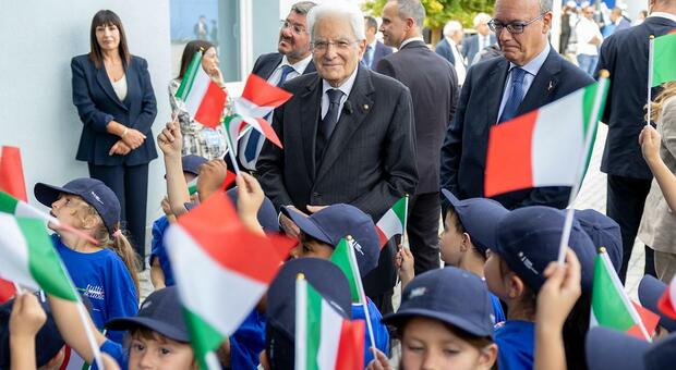 Mattarella: &laquo;La scuola &egrave; integrazione. No a ghetti e barriere, l'istruzione &egrave; aperta a tutti&raquo;