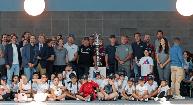 La Coppa America a Caivano: The "Auld Mug", i team, il governo tra i bambini del Parco Verde