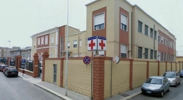 Bari, cadavere di un uomo di 32 anni lasciato vicino al pronto soccorso di Bitonto