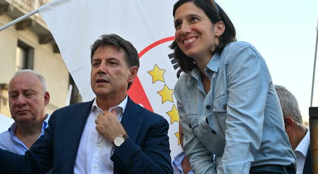 Primarie, Schlein avanti su Conte ma il Pd cala nei sondaggi. Centrodestra, il 51% vuole Vannacci in coalizione
