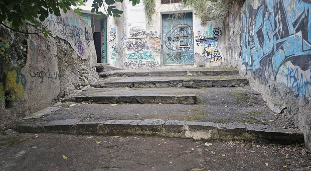  Salerno, aggredita nel centro storico: «Non so darmi risposte: ho ancora tanta paura» 