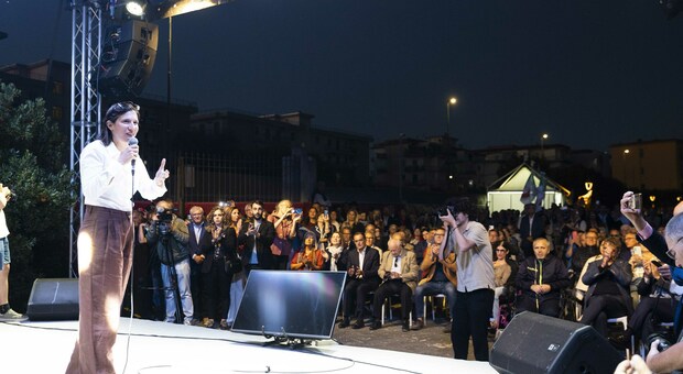  Festa dell'Unità a Portici, Schlein: «Per i Campi Flegrei servono più risorse». Manfredi: «Andiamoci a prendere il governo» 