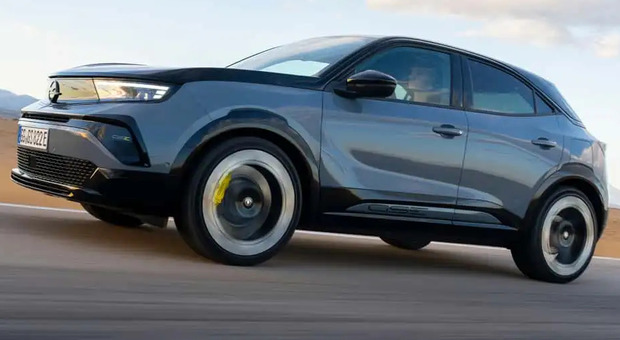 https://statics.cedscdn.it/photos/MED/2026/09/27/9788206_27073812_opel_mokka_gse_2025_im_ersten_test.jpg