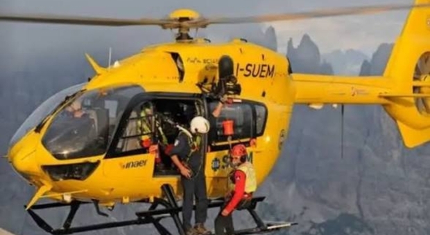 Incidente tra auto e moto a Sappada, muore la passeggera 48enne, gravissimo il centauro