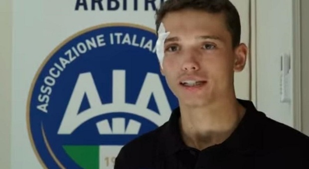  Ischia, arbitro ferito da una pietra: «Aggressione premeditata» 